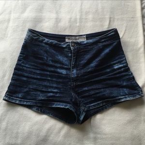 SEXY HOTPANT BY NEW LOOK